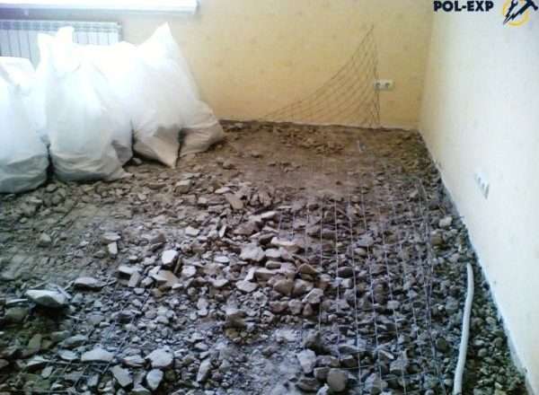 Удаление старой стяжки пола в квартире: пошаговая инструкция